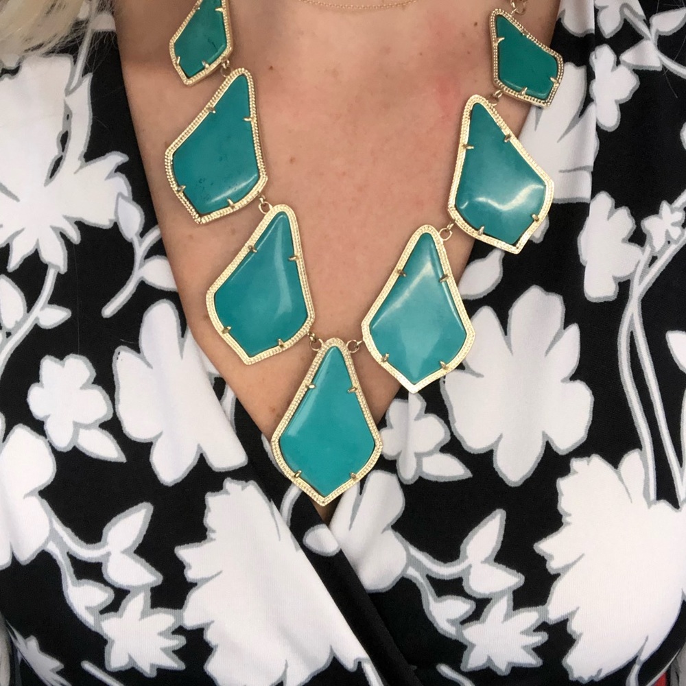 Rare Kendra Scott Kensey Necklace!!